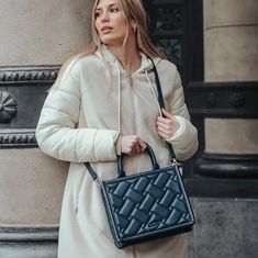 LOGAN TOTE
