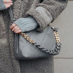 TIARA CARTERA